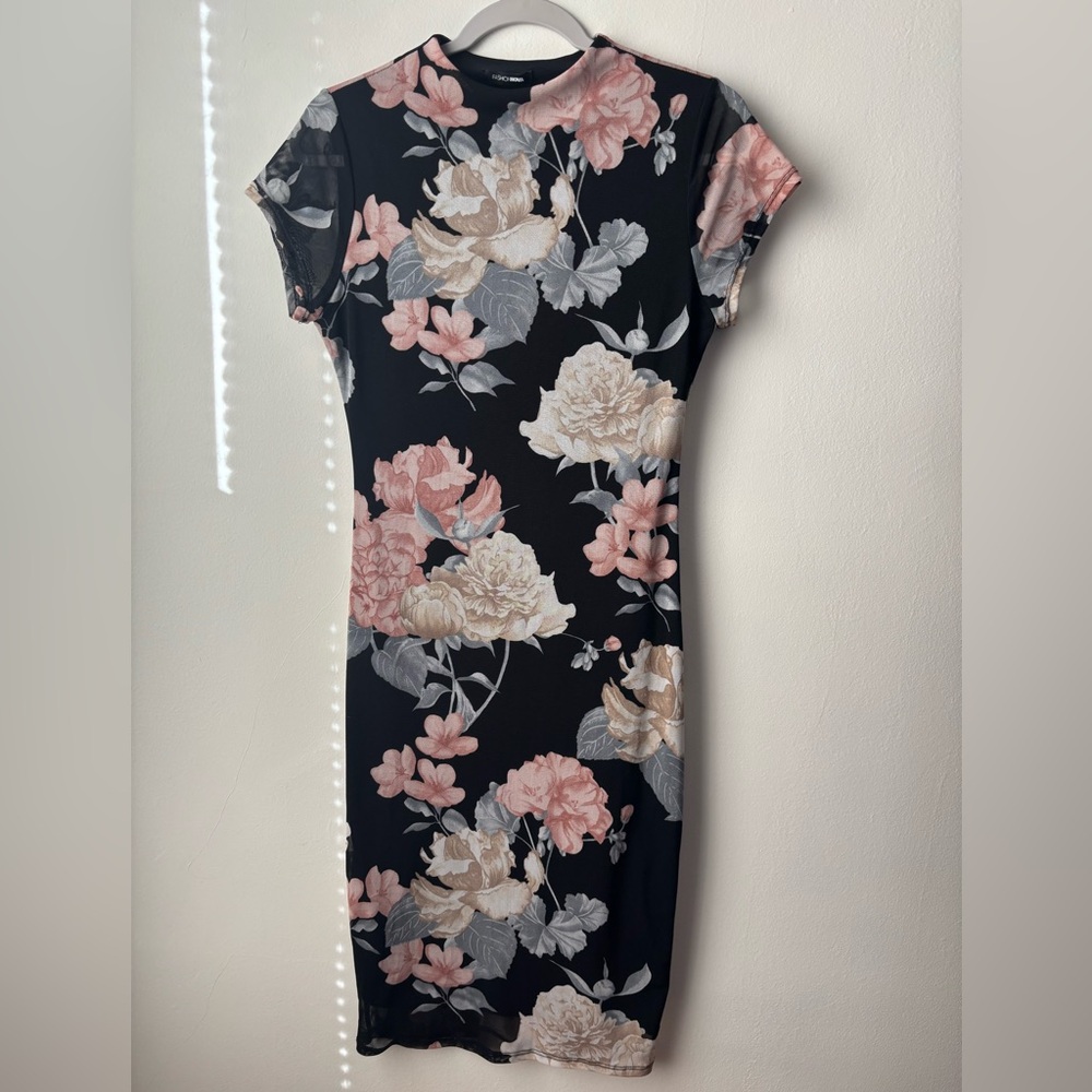 Fashion Nova- Slip-On Black Floral Midi Fitted Dress- Size-L Excellent Condition